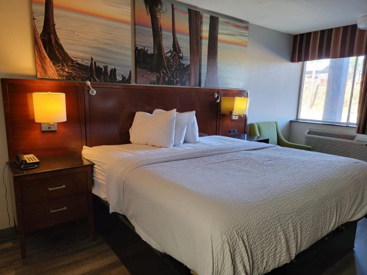Days Inn By Wyndham Dothan Extérieur photo