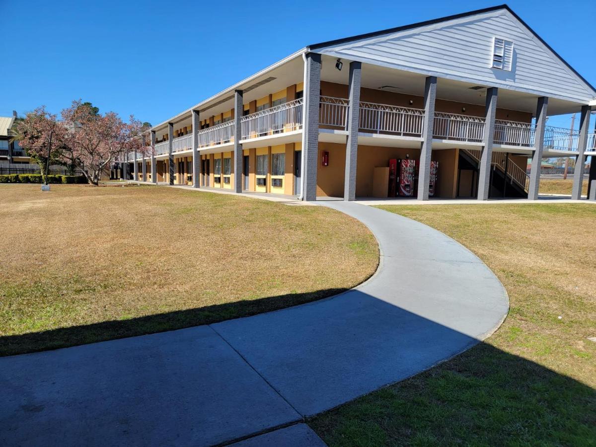 Days Inn By Wyndham Dothan Extérieur photo