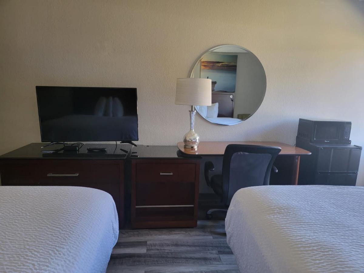 Days Inn By Wyndham Dothan Extérieur photo
