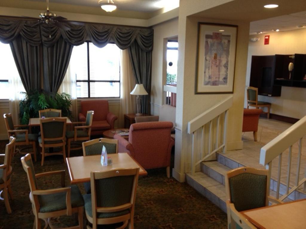 Days Inn By Wyndham Dothan Extérieur photo