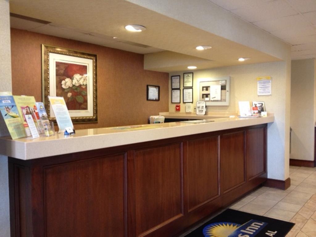 Days Inn By Wyndham Dothan Extérieur photo