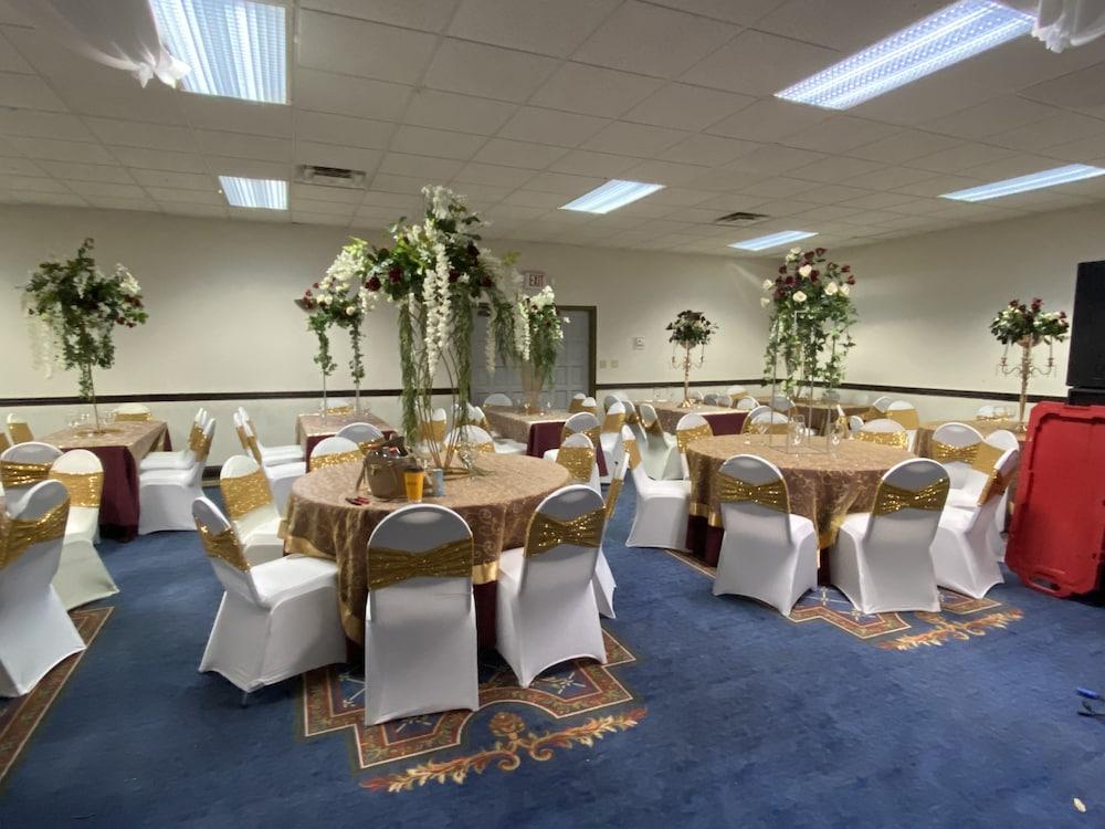 Days Inn By Wyndham Dothan Extérieur photo
