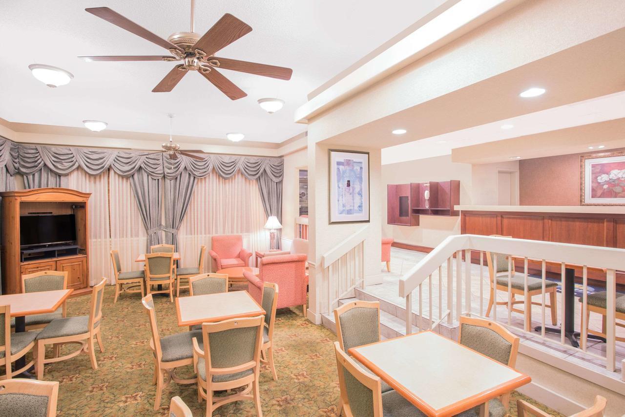 Days Inn By Wyndham Dothan Extérieur photo